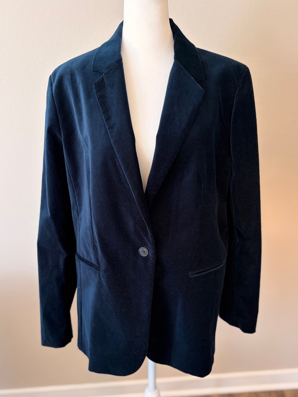 Lands' End Navy Blue Velvet like Blazer NWOT Size 16W Plus Size